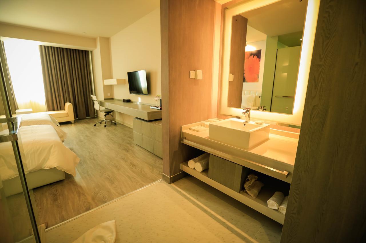 Metropolo Jin Jiang Hotels Turpan Administrative The Heart Of Pai Экстерьер фото